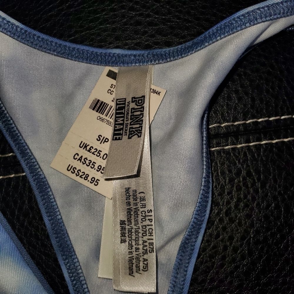 Victoria's secret PINK twist front sports bra - Picture 2 of 6